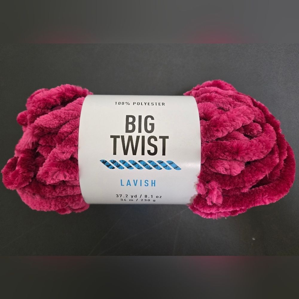 Big Twist Lavish Yarn GARNET